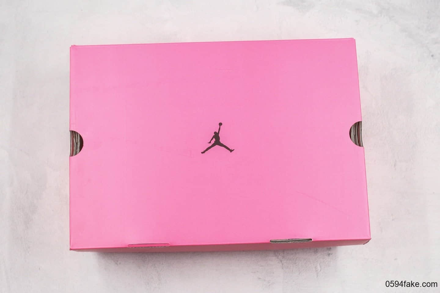 乔丹Air Jordan 13 Retro Cny纯原版本中国年铜钱压纹AJ13白黄粉原厂碳板加持莞产3D全息猫眼原厂贝利皮料 货号：CW4409-100