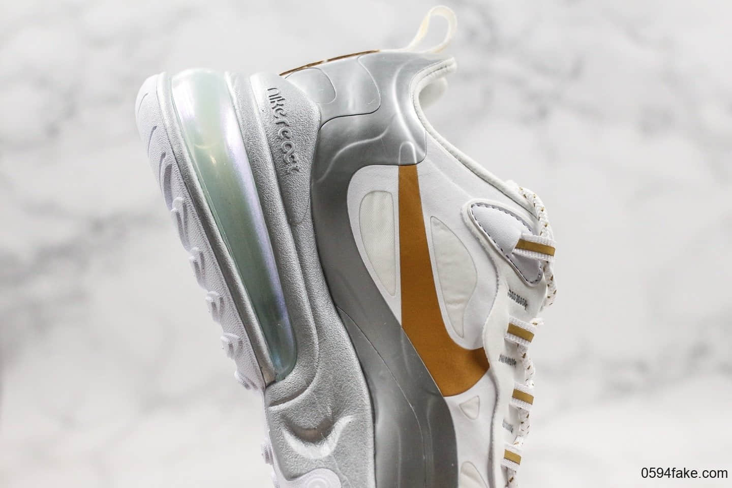 耐克Nike React Air Max 270纯原版本网纱系列机能半掌气垫跑鞋上海限定白银配色原楦头原纸板打造 货号：CQ4597-110