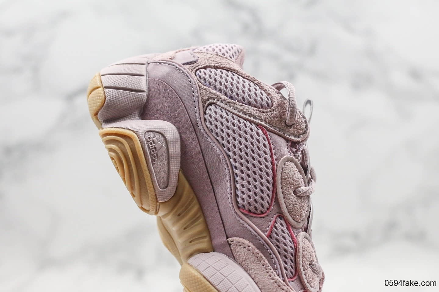 阿迪达斯Adidas Yeezy500 Soft Vision纯原版本椰子500老爹鞋灭霸薰衣草紫原厂材质打造内置吊牌芯片 货号：FW2656