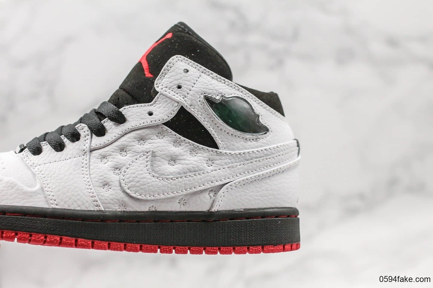 乔丹Air Jordan 1 Retro '97 White Black Gym Red公司级版本中帮猫眼AJ1白黑配色原盒原标原档案数据开发 货号：555069-101