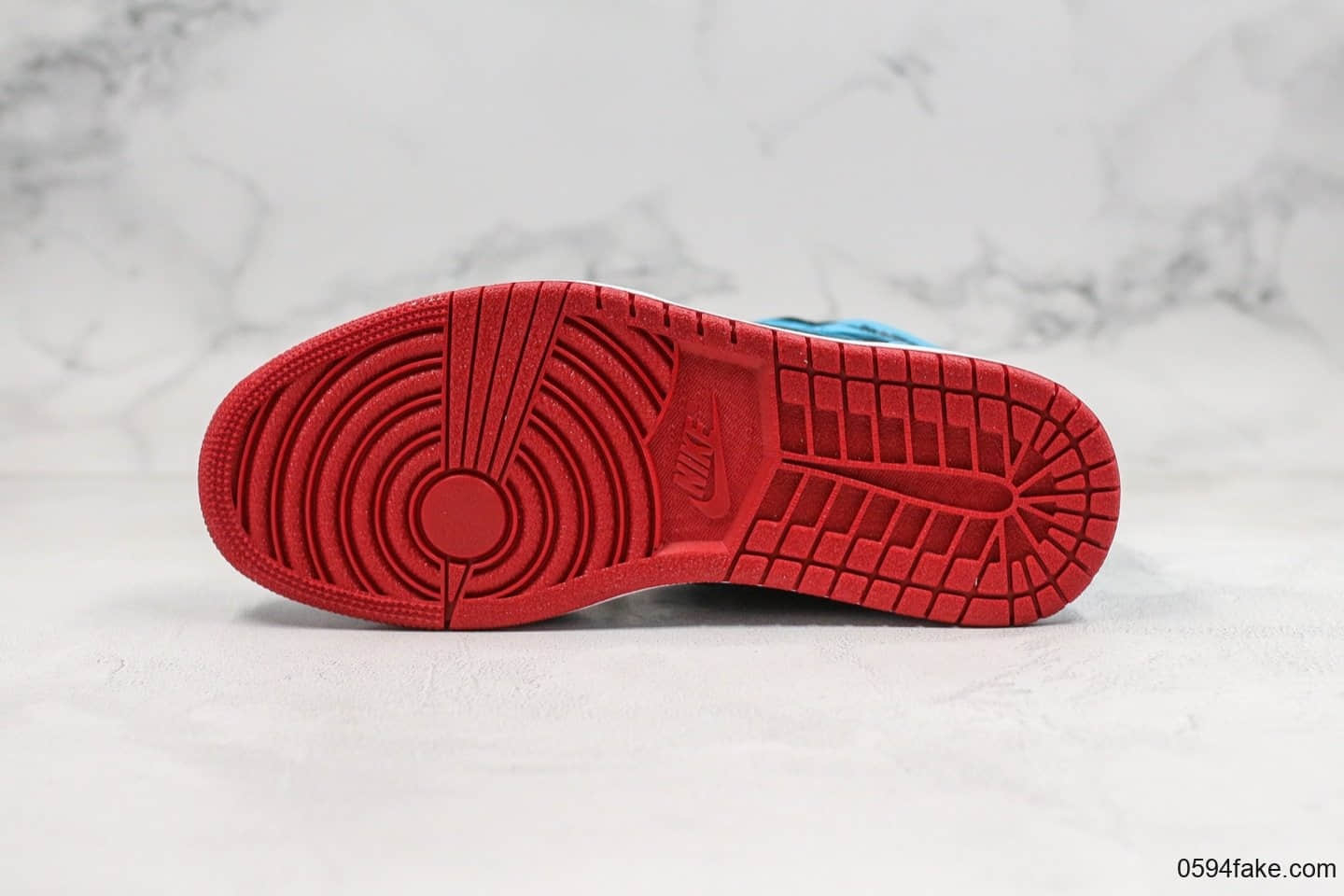 乔丹Nike Air Jordan 1 High OG WMNS UNC To Chicago纯原版本高帮AJ1红蓝配色正确荔枝纹头层皮鞋面材质 货号：CD0461-046