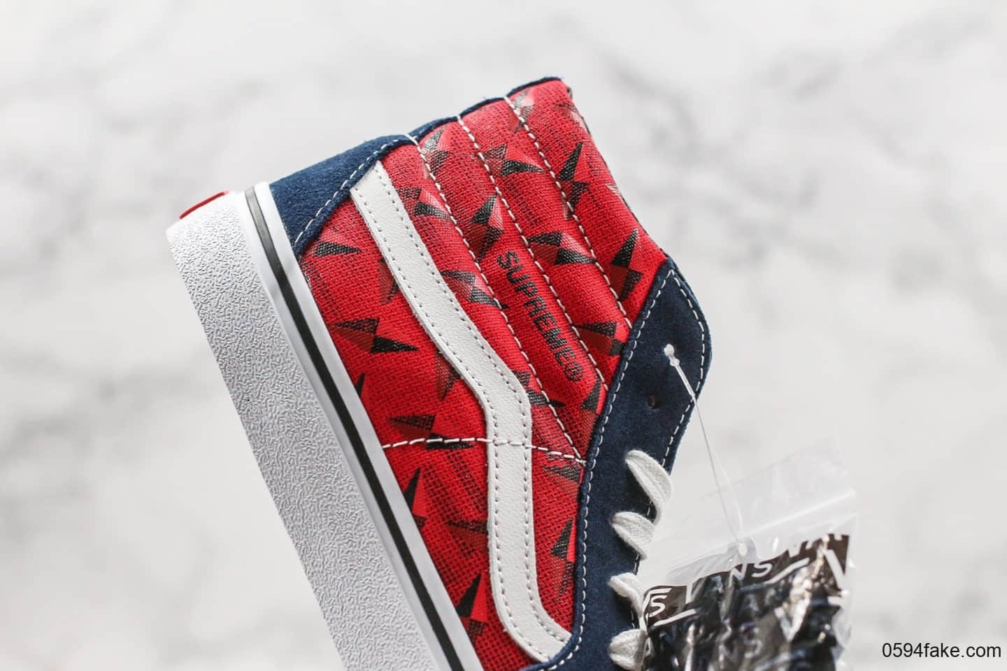 万斯Vans Sk8-Hi Pro x Supreme公司级联名款vans中帮板鞋原厂硫化大底原盒原标大几率过验 货号：VN0A45JDTEB-20