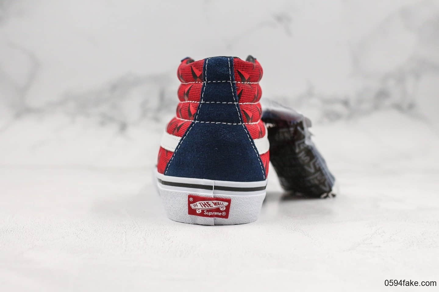 万斯Vans Sk8-Hi Pro x Supreme公司级联名款vans中帮板鞋原厂硫化大底原盒原标大几率过验 货号：VN0A45JDTEB-20