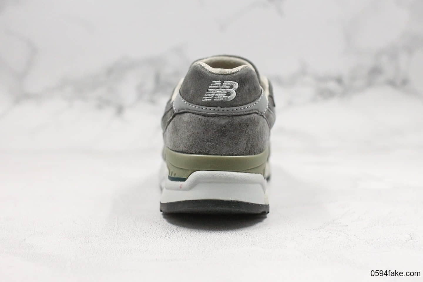 新百伦New Balance 998纯原版本复古慢跑鞋原厂材料天猫专供版本 货号：M998CH