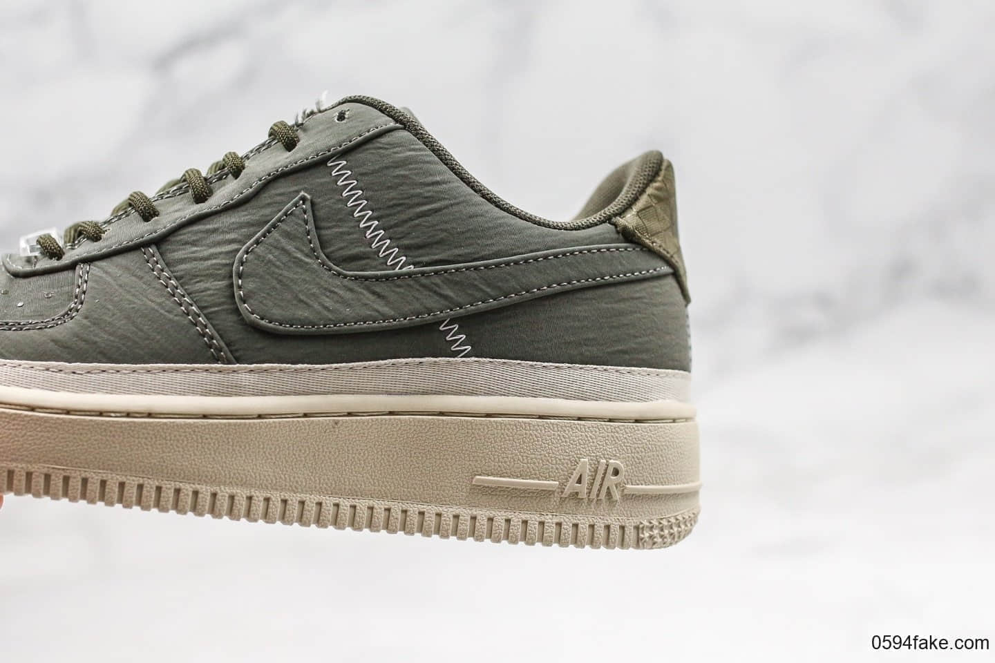 耐克Nike Air Force 1 '07 SE纯原版本低帮空军一号灰绿色内置气垫原盒原标原档案数据开发 货号：AA0287-302