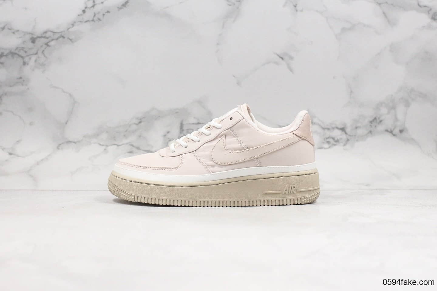 耐克Nike Air Force 1 '07 SE纯原版本低帮空军一号粉色正确褶皱防水面料内置气垫原盒原标 货号：AA0287-604