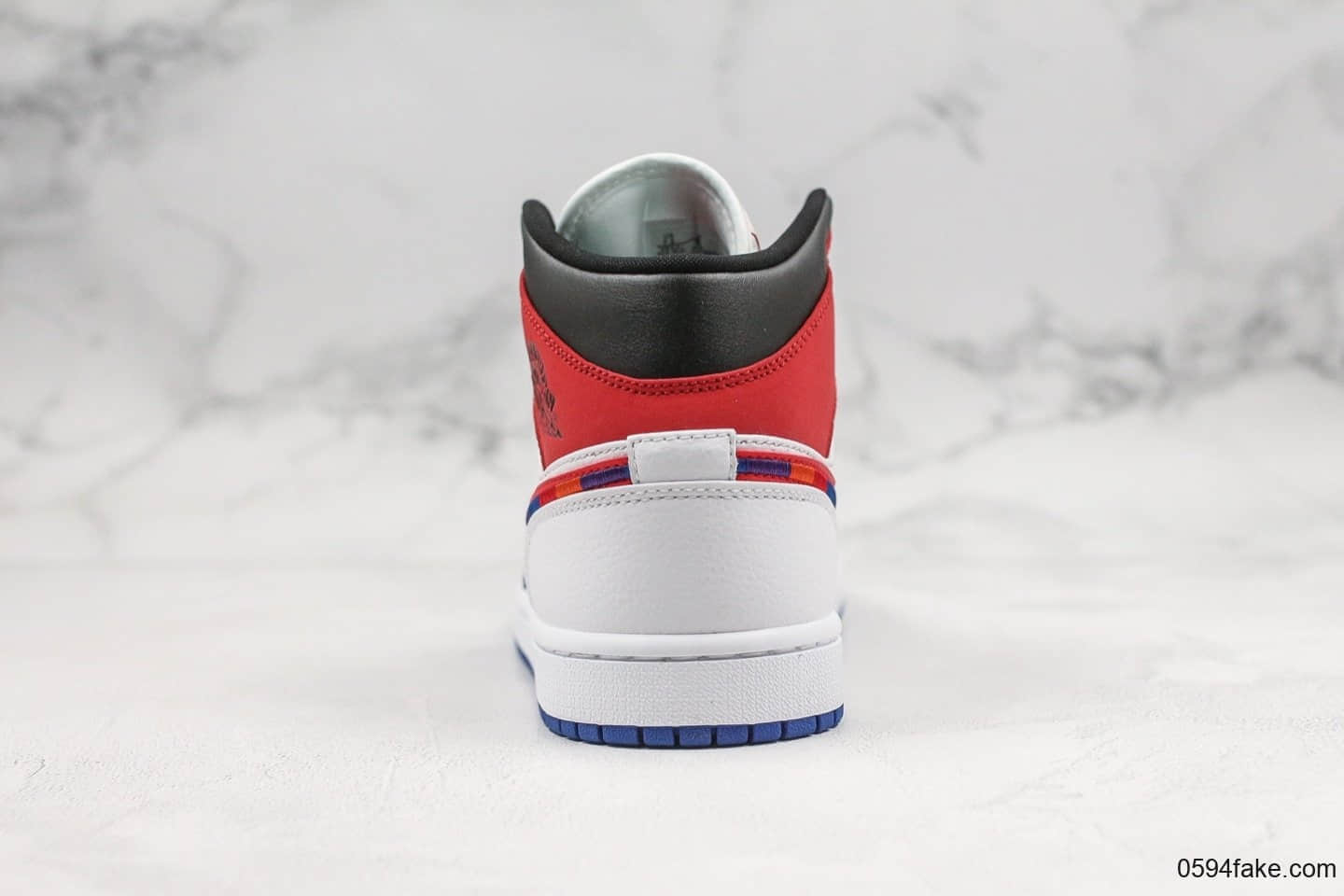 乔丹Air Jordan 1 Mid纯原版本中帮AJ1蓝幻勾彩色刺绣白蓝拼接原盒原标原档案数据开发 货号：852542-146