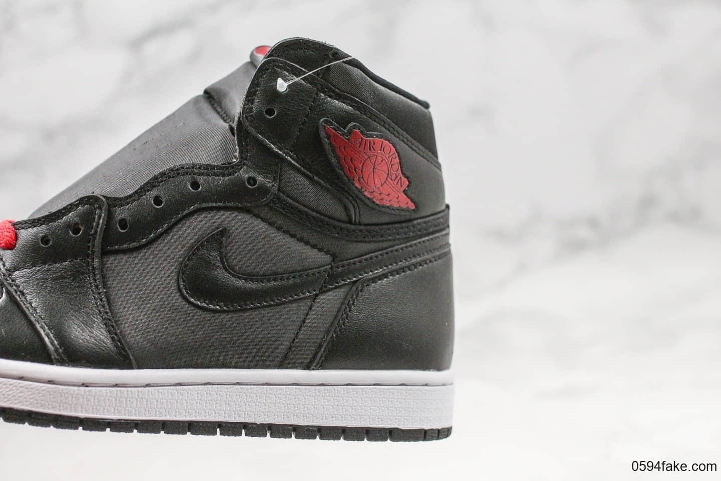 乔丹Air Jordan 1 High OG Black Satin纯原版本黑红丝绸AJ1原档案数据开发打造 货号：555088-060