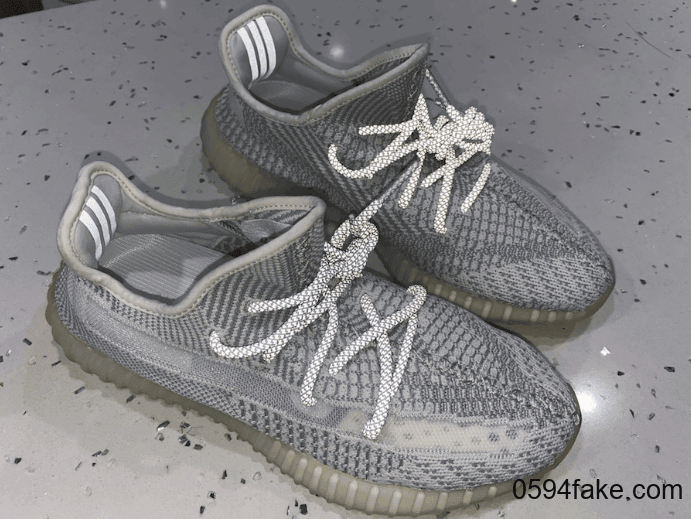 Yeezy Boost 350 V2“ Tailgate”释出最新实物图！明年发售！ 货号：FX4348