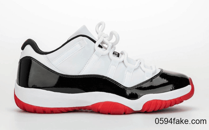 上脚图帅炸了！这双Air Jordan 11 Low也太好看了吧！ 货号：AV2187-160