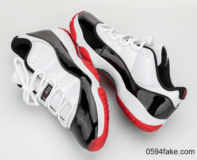 上脚图帅炸了！这双Air Jordan 11 Low也太好看了吧！ 货号：AV2187-160