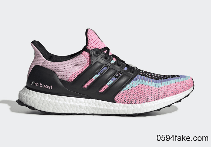 多彩鞋面+特色印花！这双Ultra Boost 2.0你打几分？ 货号：FW5421
