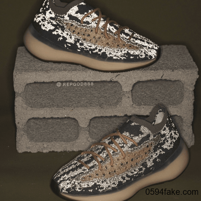 Yeezy Boost 380 “Mist”首度曝光！还有满天星版本！