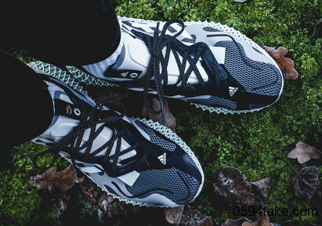 全新adidas Runner V2 4D将于12月21日发售！ 货号：EG6510