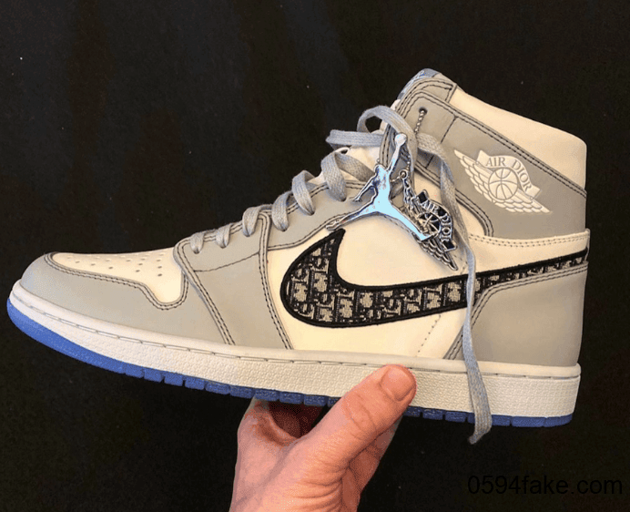 超限量重磅联名来袭！Dior x Air Jordan 1实物图首度曝光！
