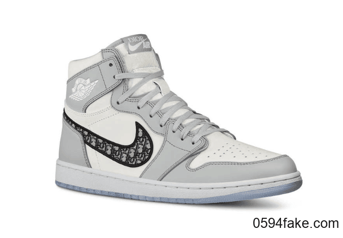 超限量重磅联名来袭！Dior x Air Jordan 1实物图首度曝光！