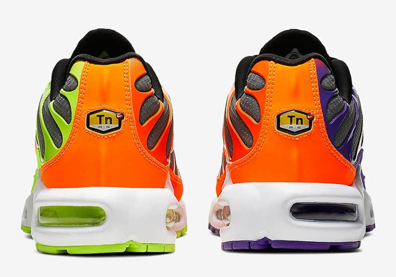 Nike Air Max Plus “Color Flip” 鸳鸯配色，货号：CI5924-061