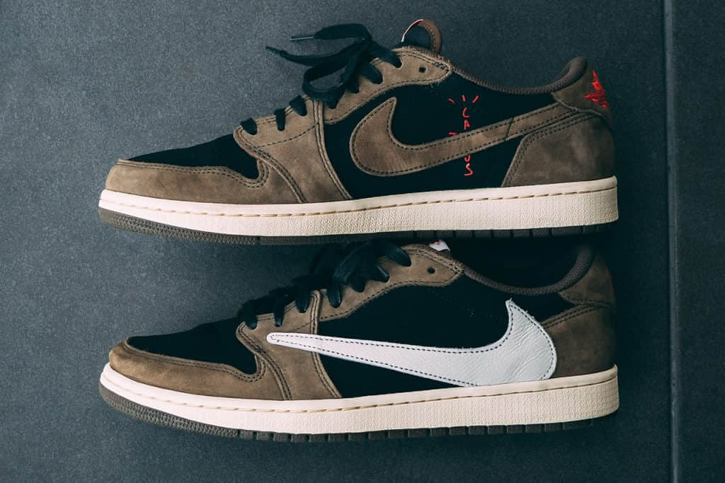 Travis Scott x Air Jordan 1 Low OG SP 货号：CQ4277-001