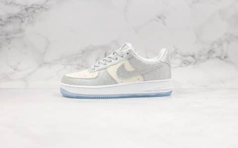 耐克Nike Air Force1 low 07纯原版本低帮空军一号闪银满天星配色内置全掌Sole气垫原楦头原纸板打造 货号：AV3040-100