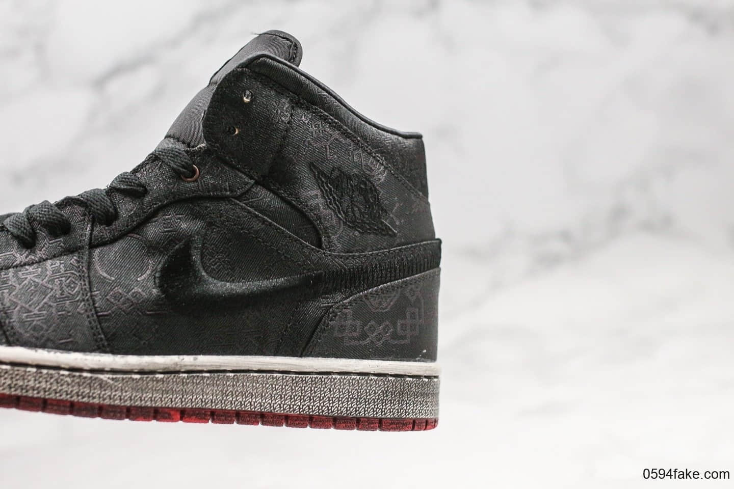 乔丹Dover Street Market x CLOT x Air Jordan 1 Mid DSM Black纯原版本三方联名款AJ1黑红做旧丝绸内置Sole气垫原盒原标 货号：CU2804-002