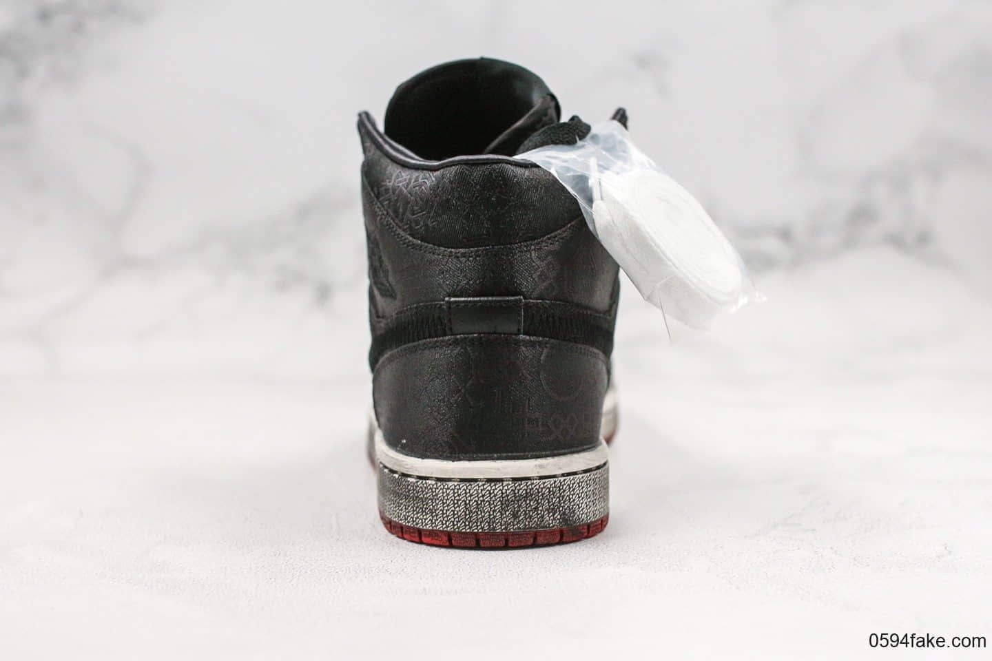乔丹Dover Street Market x CLOT x Air Jordan 1 Mid DSM Black纯原版本三方联名款AJ1黑红做旧丝绸内置Sole气垫原盒原标 货号：CU2804-002