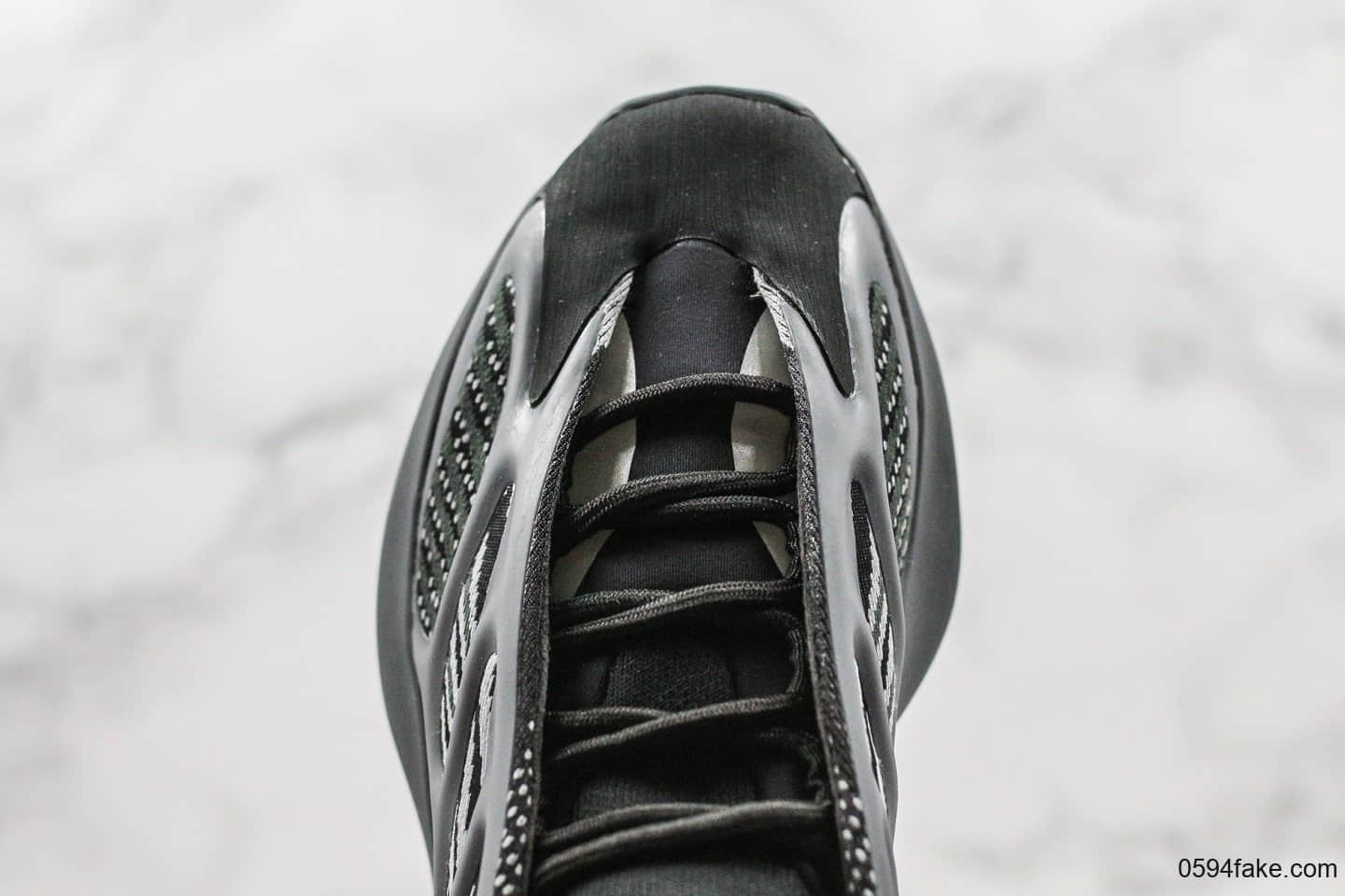 阿迪达斯Adidas Yeezy 700 V3 Azael纯原版本椰子700V3黑色骨架夜光老爹鞋原厂Boost缓震大底原档案数据开发 货号：H67799