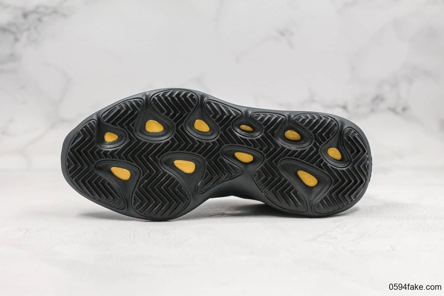 阿迪达斯Adidas Yeezy 700 V3 Azael纯原版本椰子700V3黑色骨架夜光老爹鞋原厂Boost缓震大底原档案数据开发 货号：H67799