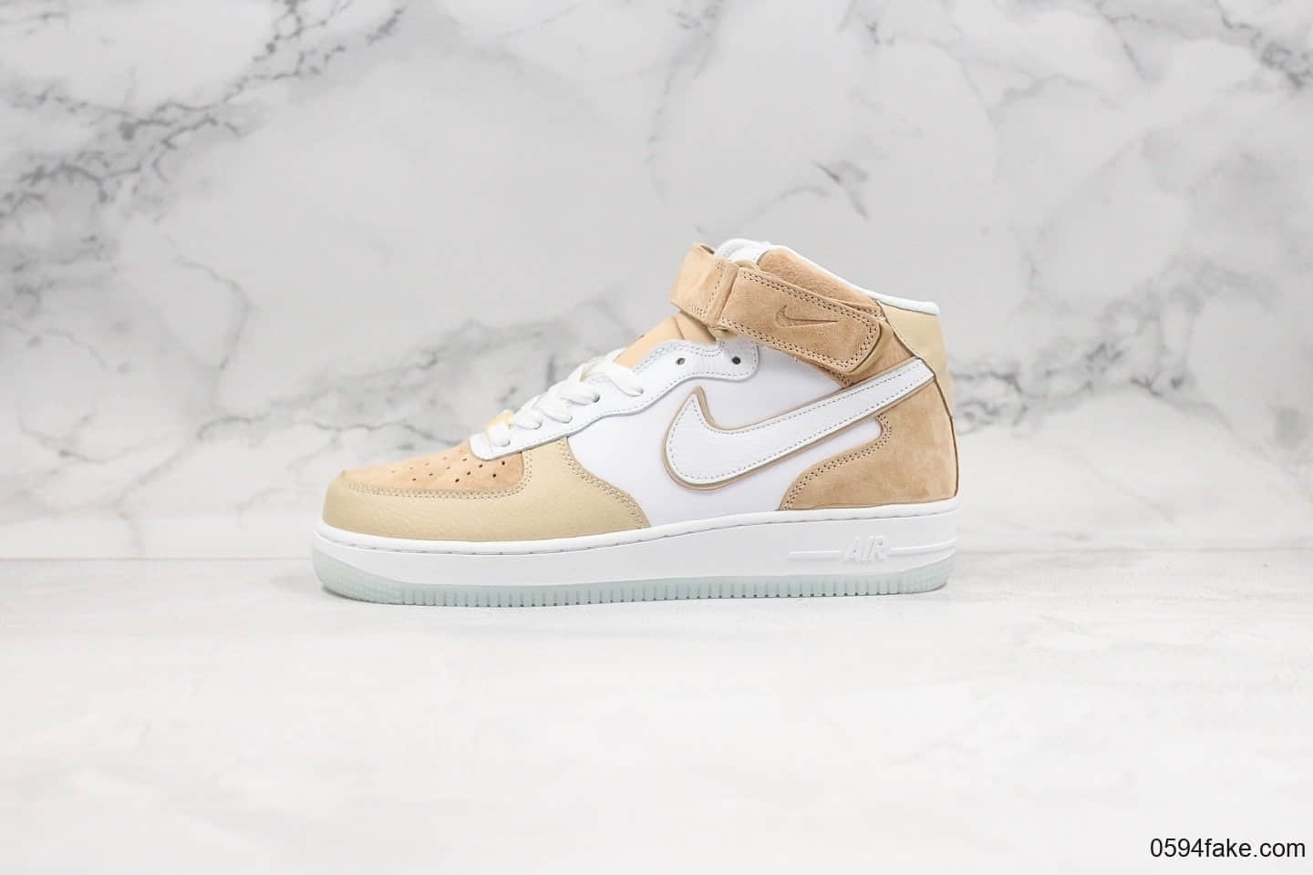 耐克Nike Air Force 1 '07纯原版本中帮空军一号皮革军械库卡其色内置全掌气垫原盒原标 货号：AO2425-201