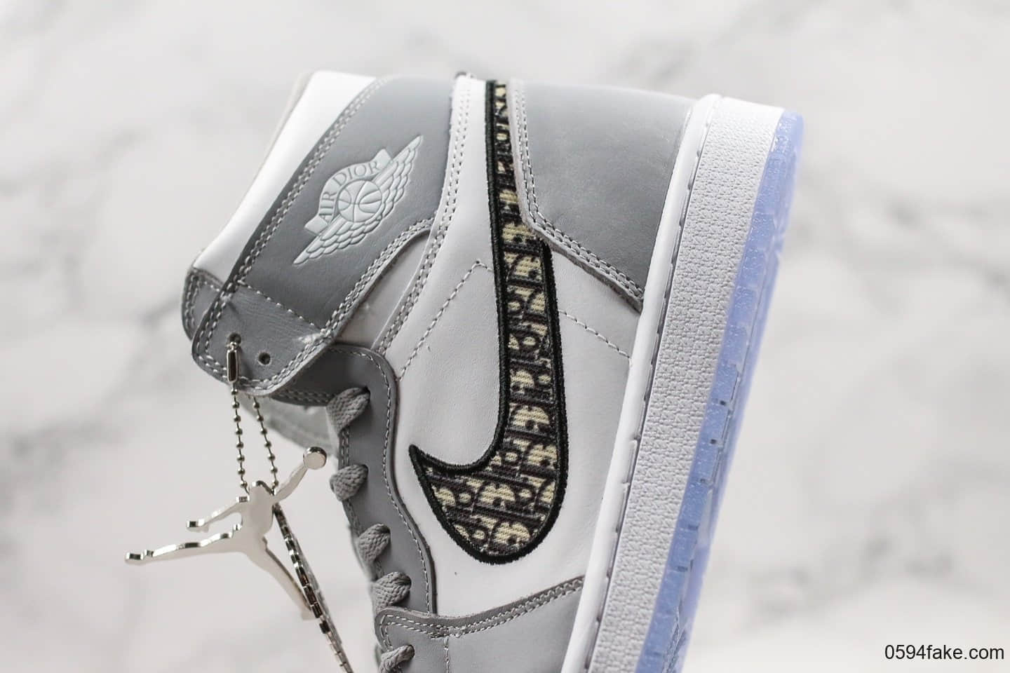 乔丹Air Jordan 1 High x Dior纯原版本迪奥联名款35周年限量高帮AJ1原盒配件原档案数据开发 货号：CK6636-101