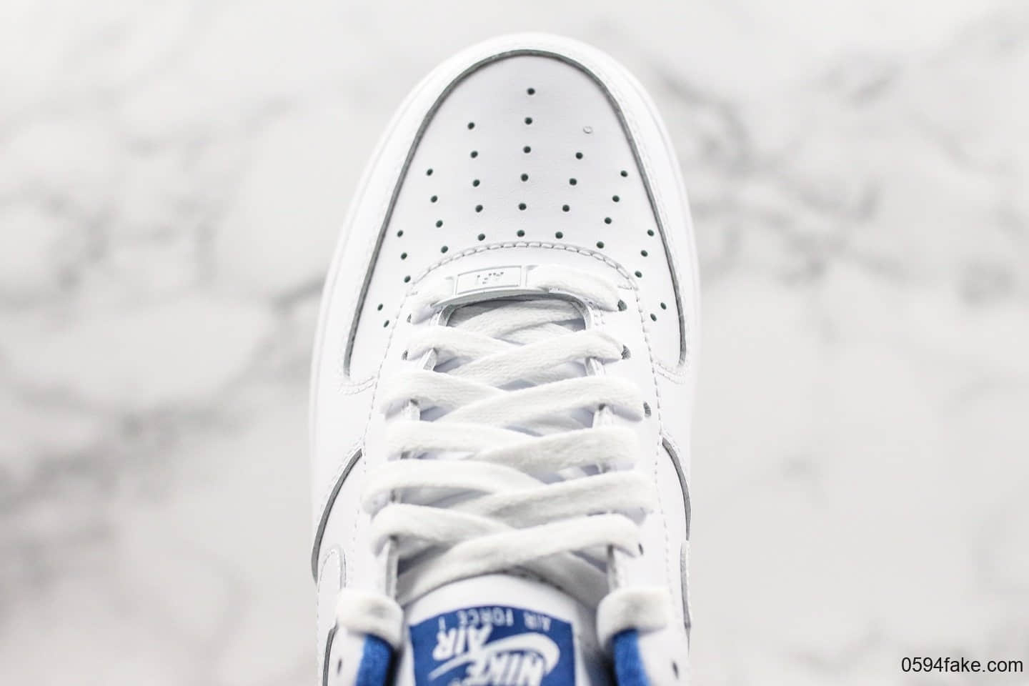 耐克Nike air force 1 07 low white deep royal white纯原版本低帮空军一号空军海军蓝原盒原标内置全掌气垫 货号：CD0884-102