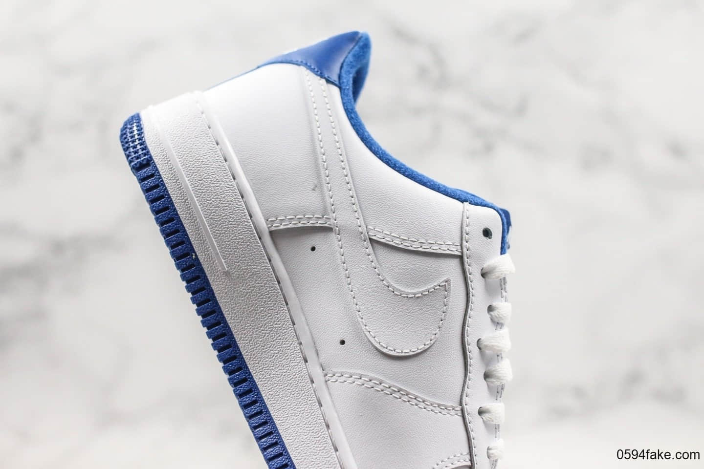 耐克Nike air force 1 07 low white deep royal white纯原版本低帮空军一号空军海军蓝原盒原标内置全掌气垫 货号：CD0884-102