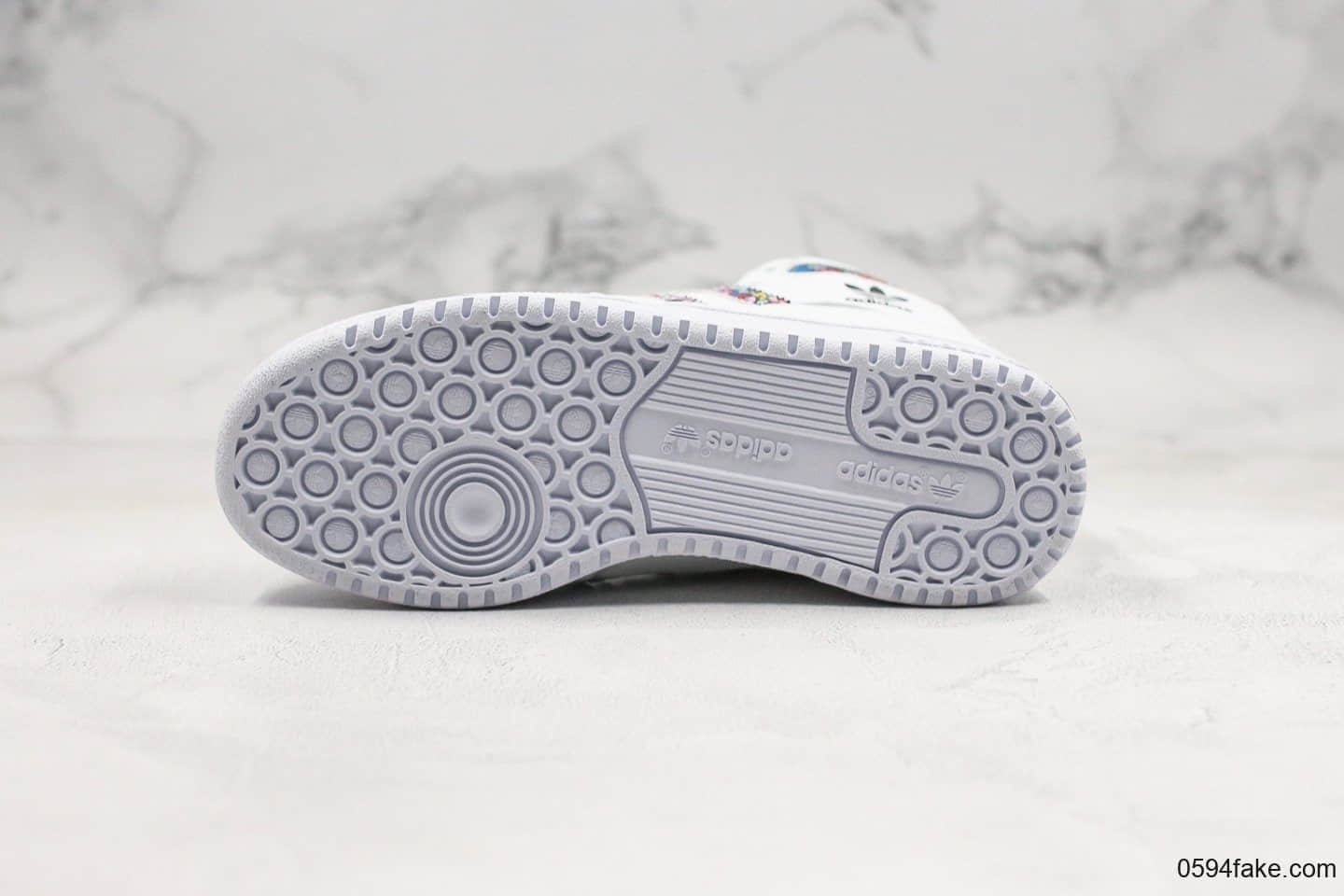 阿迪达斯Adidas Forum Mid纯原版本高帮复古板鞋白紫色原盒原标原楦头原纸板打造全鞋面头层材料 货号：FV4532