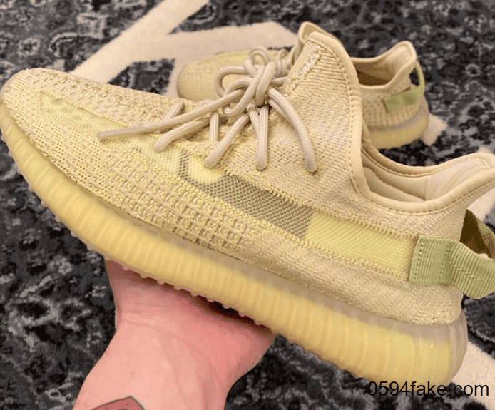 Yeezy 350 V2“ Flax”上脚图曝光！清新柠檬黄色调！ 货号：FX9028