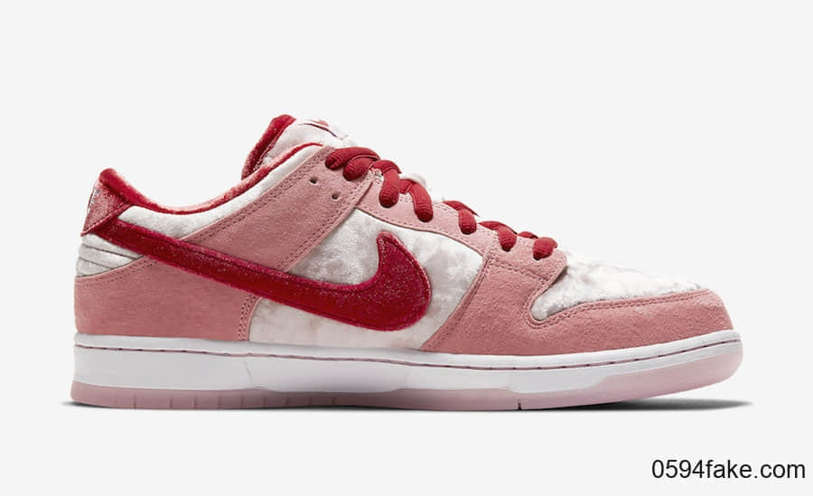 StrangeLove x Nike SB Dunk Low“情人节”释出官图！2月8日发售！满满少女心！ 货号：CT2552-800