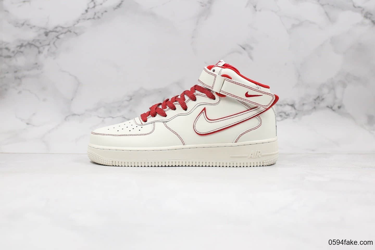 耐克Nike Air Force 1 '07 LV8公司级版本中帮AF1满天星红白配色原楦头原纸板原盒配件 货号：AA1118-010