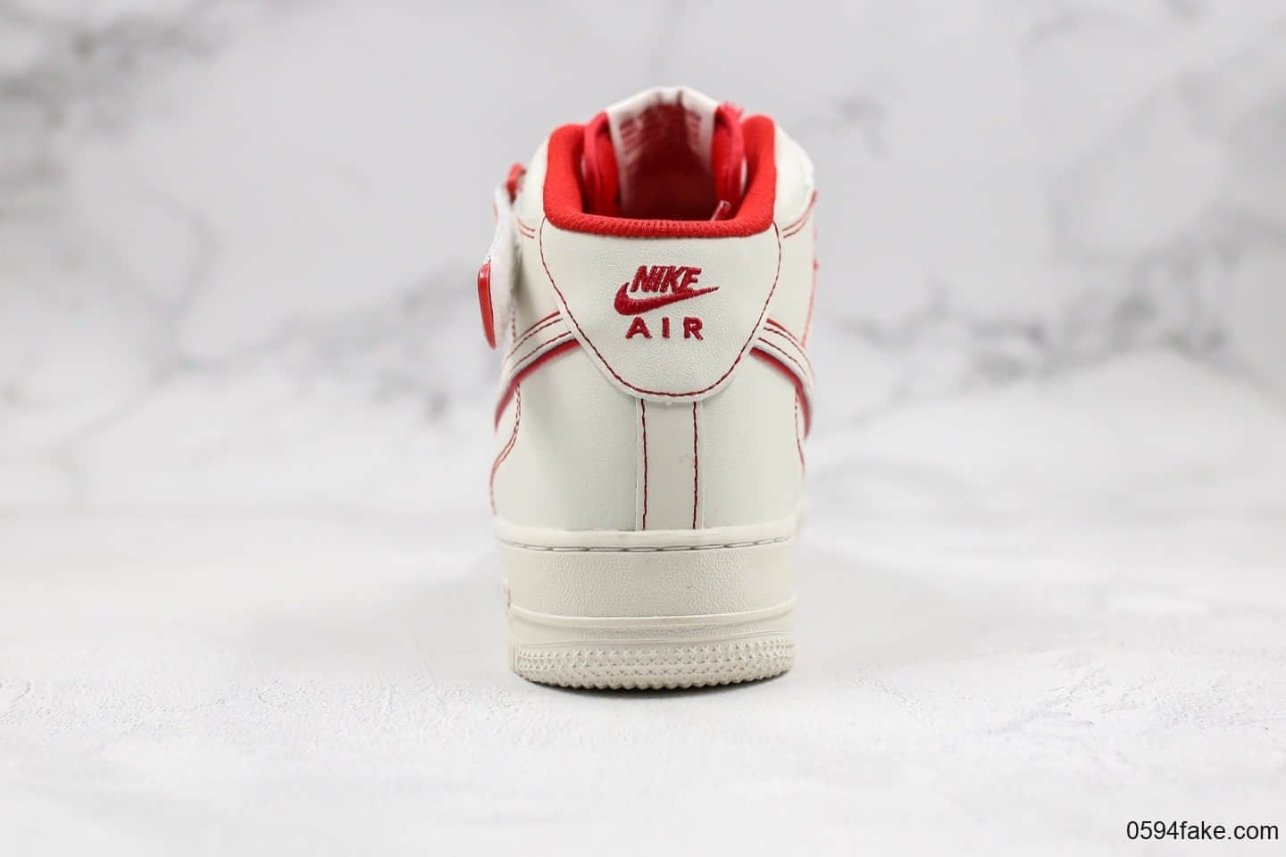 耐克Nike Air Force 1 '07 LV8公司级版本中帮AF1满天星红白配色原楦头原纸板原盒配件 货号：AA1118-010