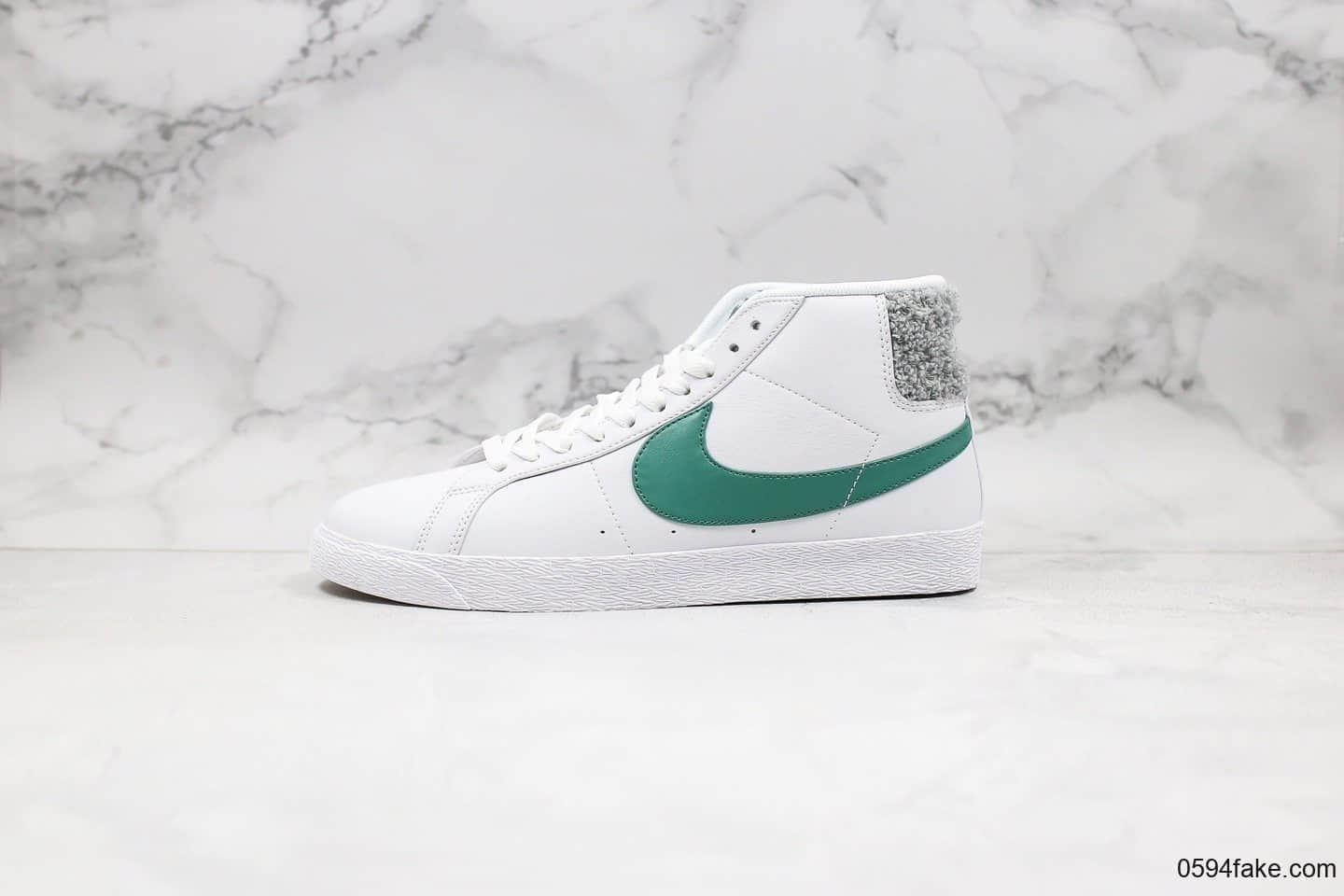 耐克NIKE SB ZOOM BLAZER MID PRM纯原版本中帮开拓者绒毛尾巴绿钩原厂面料原档案数据开发 货号：CJ6983-100