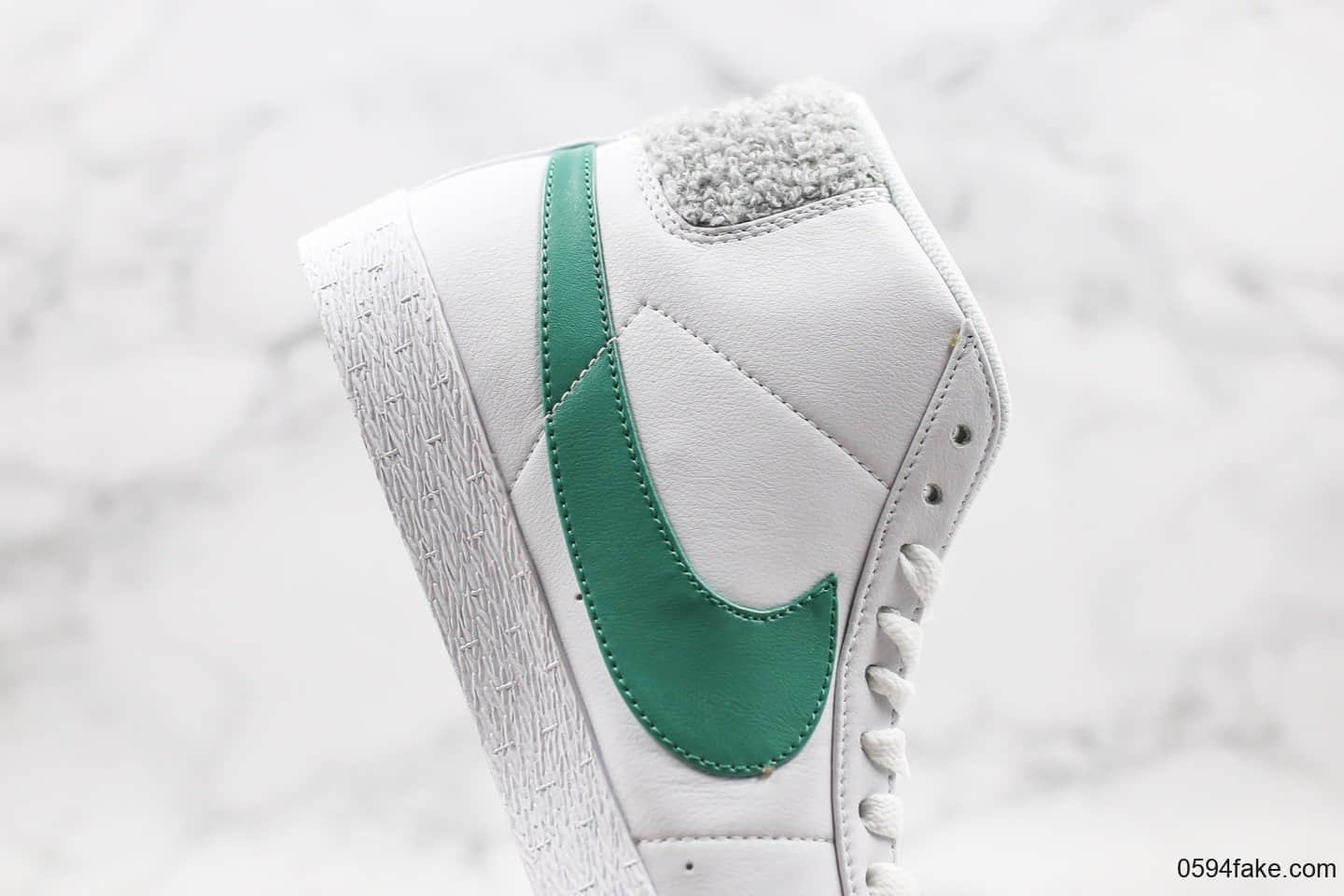 耐克NIKE SB ZOOM BLAZER MID PRM纯原版本中帮开拓者绒毛尾巴绿钩原厂面料原档案数据开发 货号：CJ6983-100