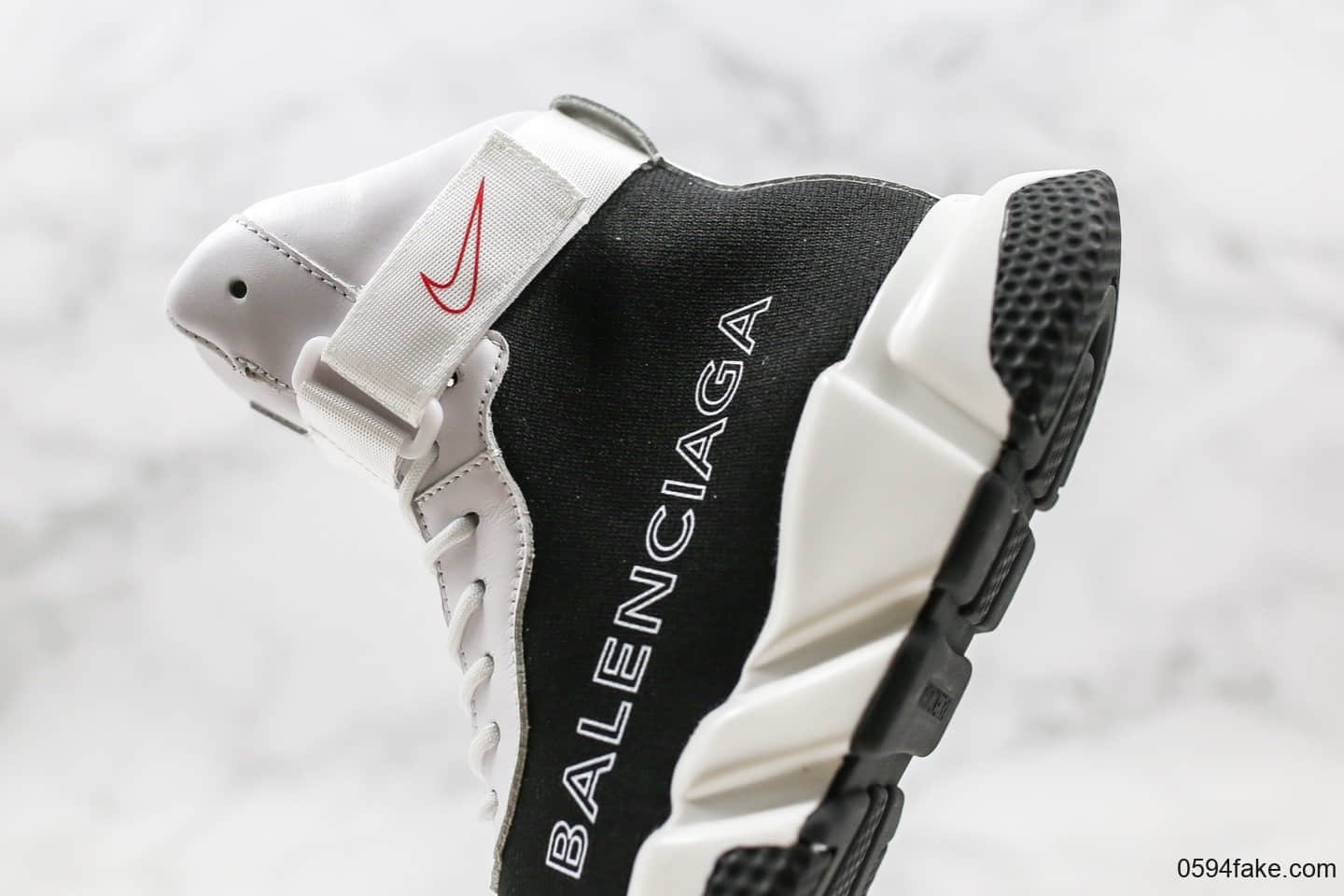 巴黎世家Balenciaga Triple S x Nike纯原版本耐克联名款高帮袜子鞋黑白一比一原厂大底原档案数据开发配件齐全