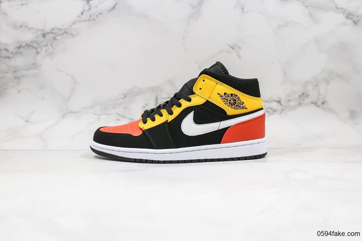 乔丹Air jordan 1 Mid纯原版本中帮AJ1黑黄扣碎拼接番茄炒蛋配色原档案数据开发原楦头原纸板打造 货号：852542-087