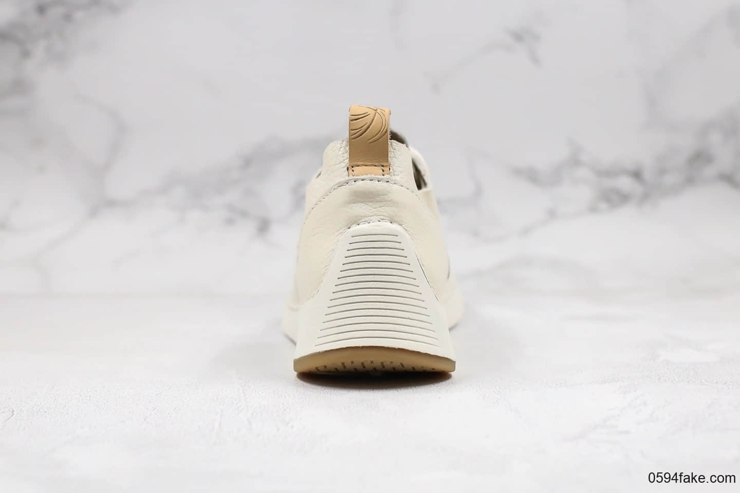 其乐Clarks ORIGINALS纯原版本第五代“三瓣鞋”白色中山原厂代工出货