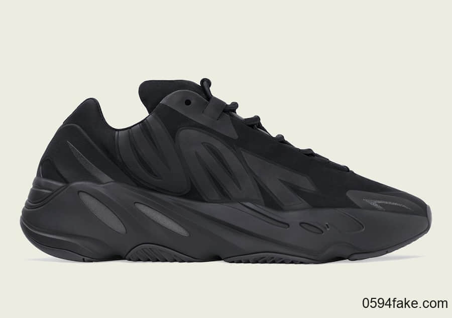 反光效果首度曝光！adidas Yeezy Boost 700 MNVN “Triple Black”将于2月8日发售！ 货号：FV4440