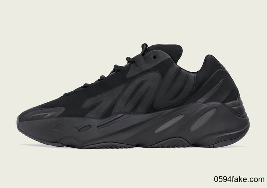 反光效果首度曝光！adidas Yeezy Boost 700 MNVN “Triple Black”将于2月8日发售！ 货号：FV4440