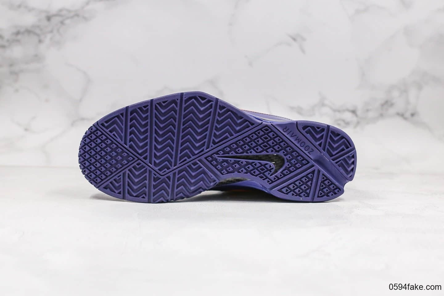 耐克Nike Zoom Kobe 1 Protro纯原版本科比一代元年复刻紫色全掌一体Zoom气垫真碳板加持支持实战 货号：AQ2728-101