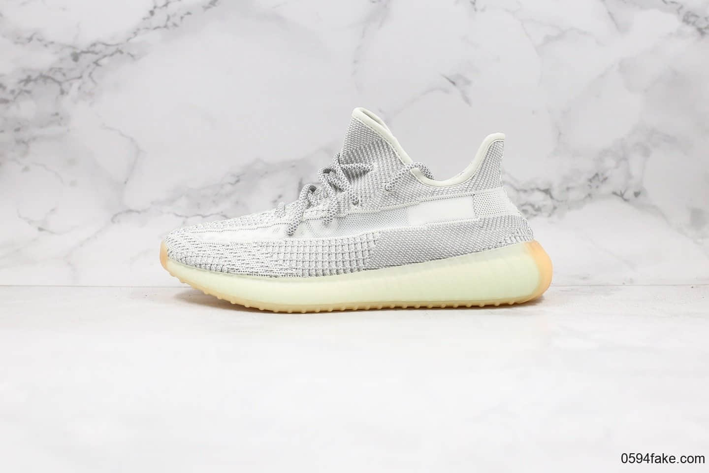 阿迪达斯Adidas Yeezy Boost 350 v2 Tailgate纯原版本椰子350灰天使亚洲限定原厂爆米花大底原材料打造 货号：FX4348