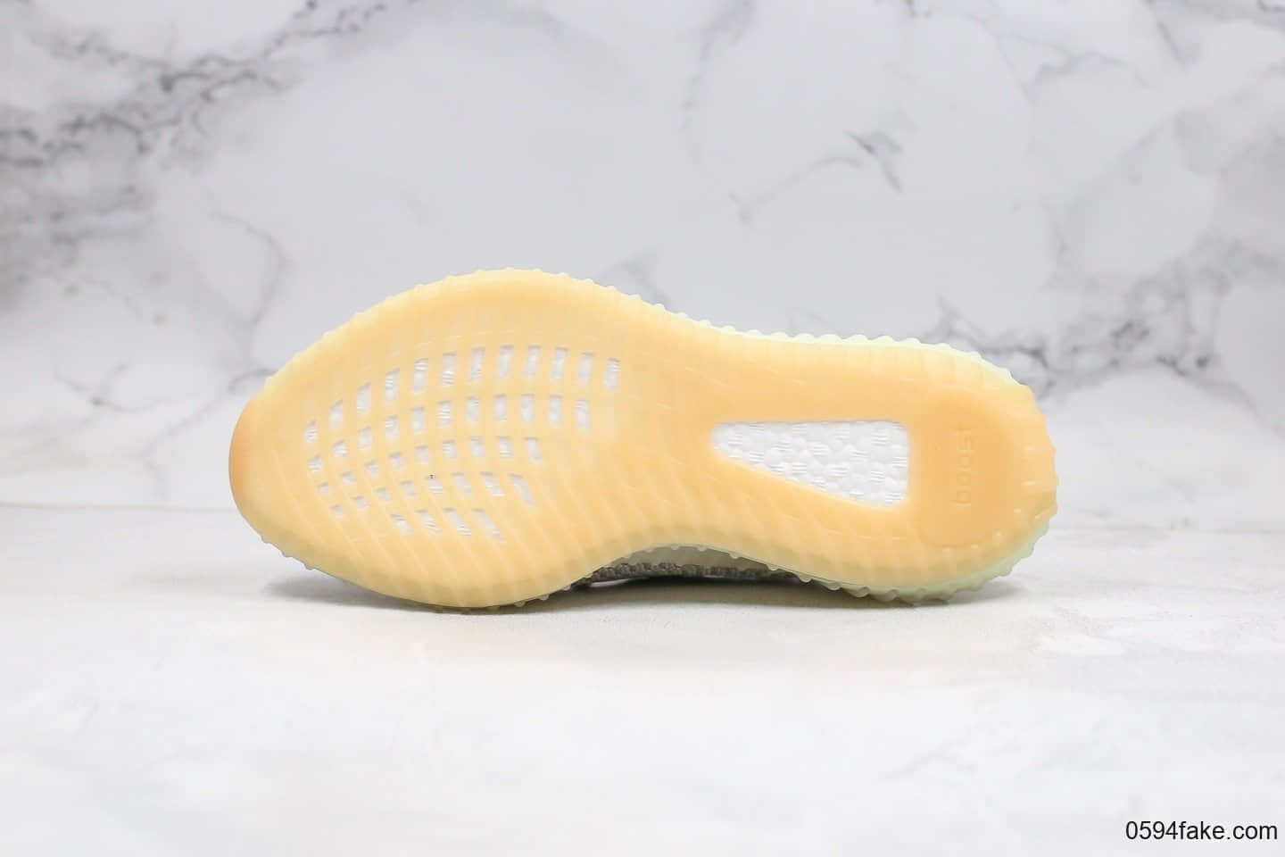 阿迪达斯Adidas Yeezy Boost 350 v2 Tailgate纯原版本椰子350灰天使亚洲限定原厂爆米花大底原材料打造 货号：FX4348