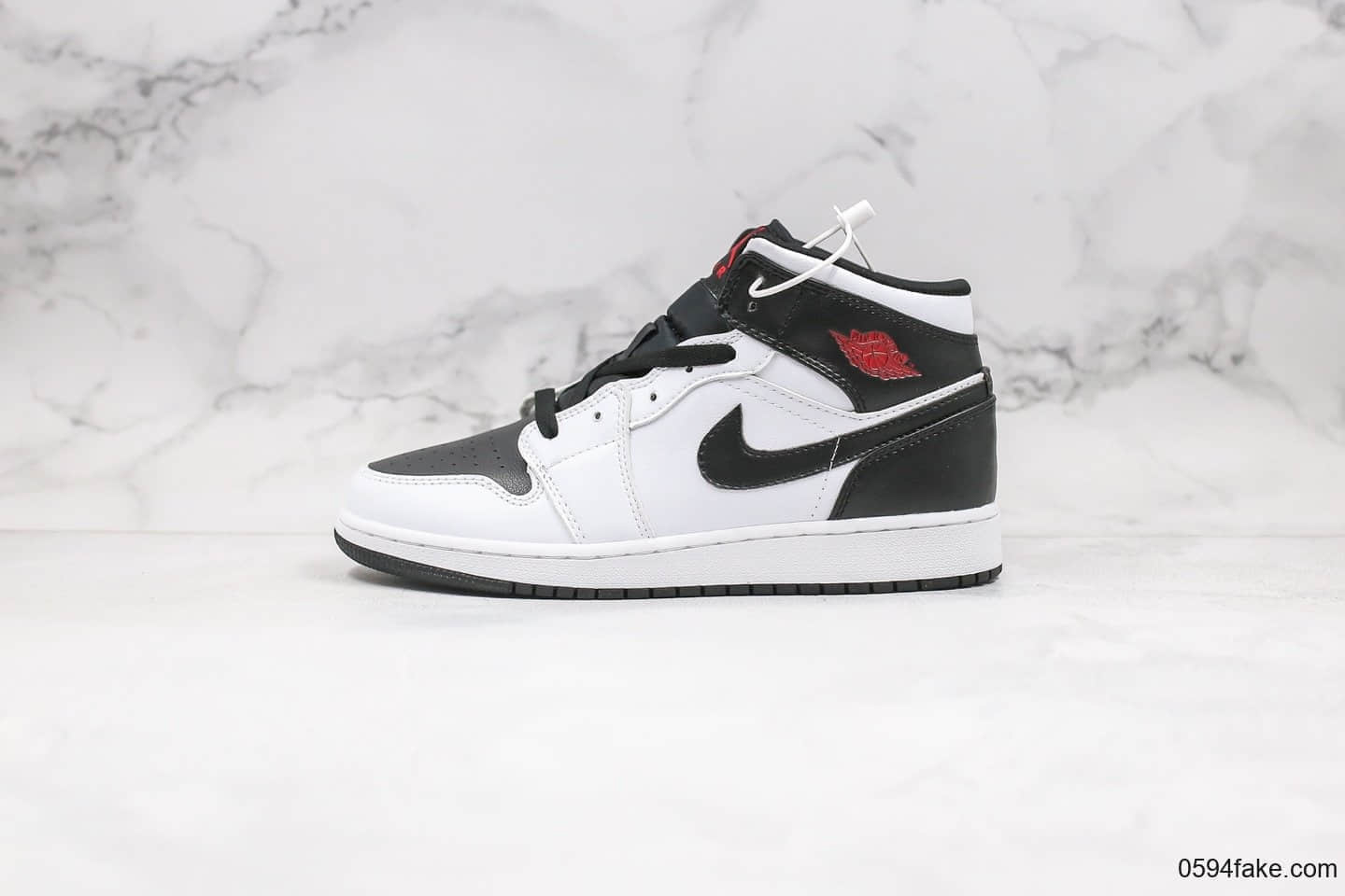 乔丹Air Jordan 1 Mid Reverse Black Toe纯原版本中帮AJ1逆向黑脚趾原盒原标正确后跟定型 货号：BQ6472-101