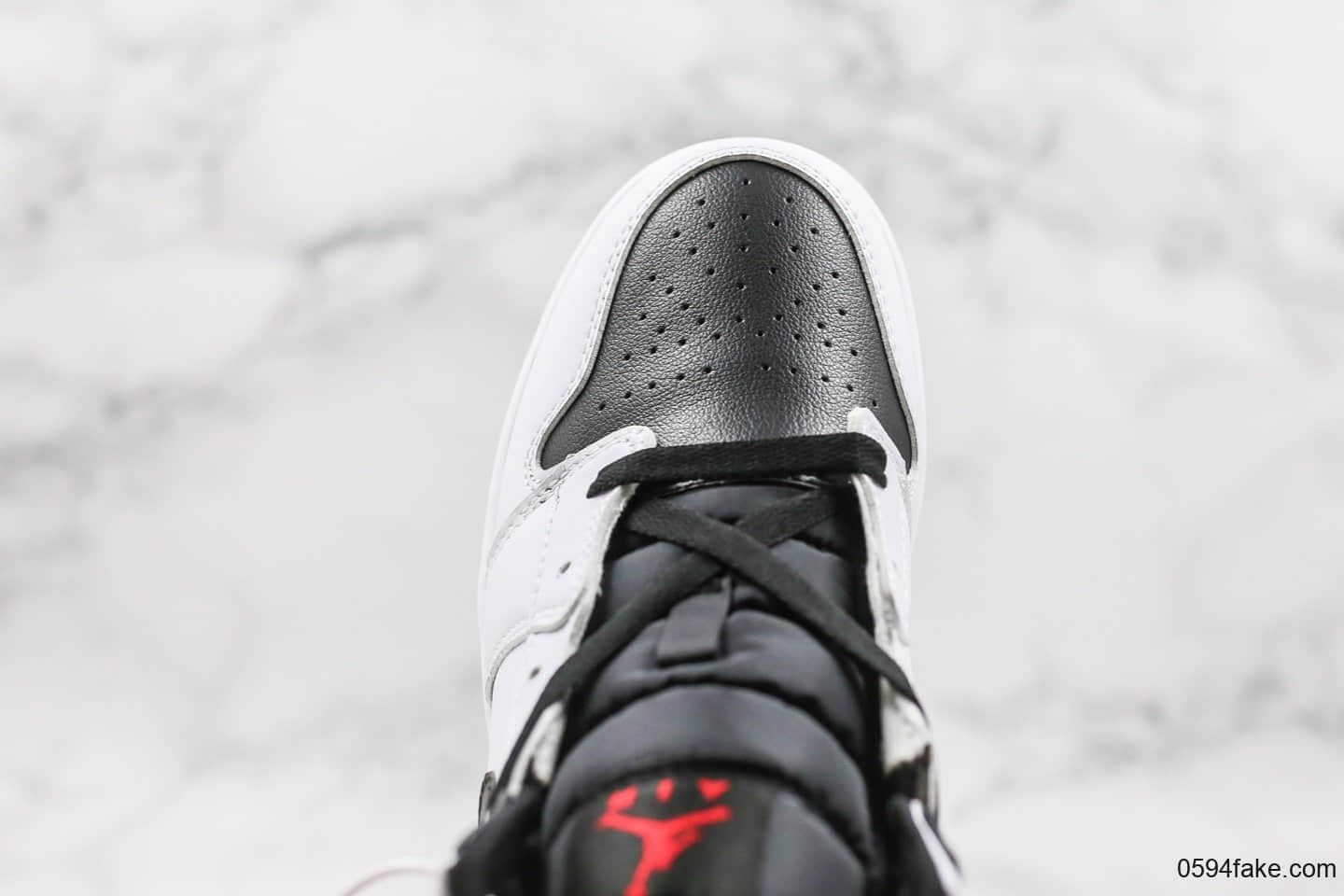 乔丹Air Jordan 1 Mid Reverse Black Toe纯原版本中帮AJ1逆向黑脚趾原盒原标正确后跟定型 货号：BQ6472-101