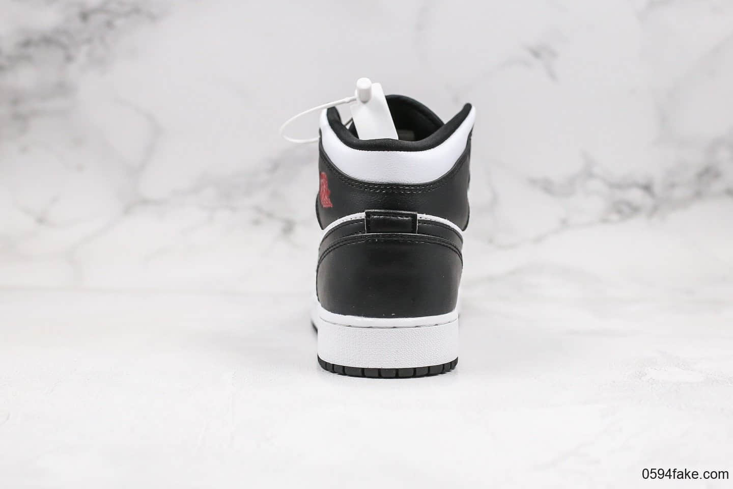 乔丹Air Jordan 1 Mid Reverse Black Toe纯原版本中帮AJ1逆向黑脚趾原盒原标正确后跟定型 货号：BQ6472-101