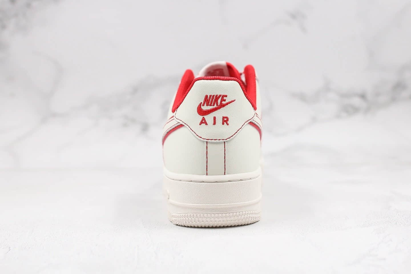 耐克Nike Air Force 1 '07 LV8 3M纯原版本低帮空军一号满天星红白兔八哥内置气垫原盒原标鞋面高清洁度 货号：315122-707